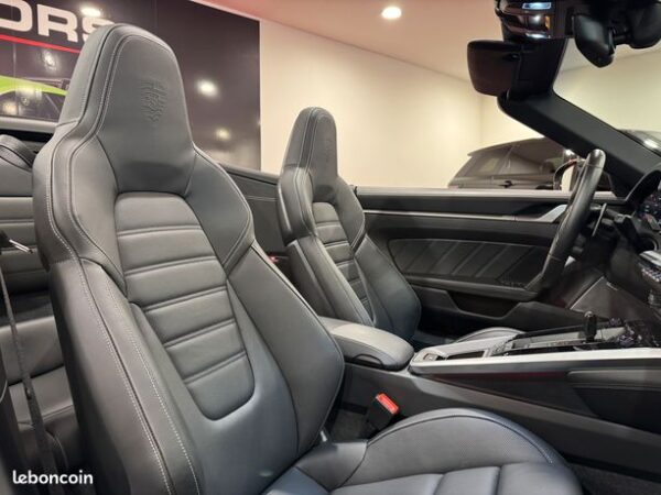 Porsche 911 type 992 Turbo S Cabriolet 3.8 650 CH