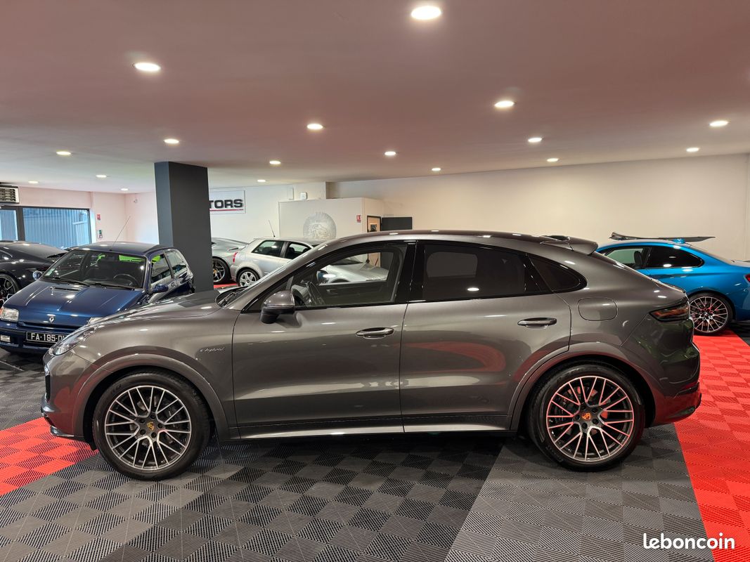 Porsche Cayenne Coupé E-Hybrid 3.0 V6 462ch Pack Sport Design
