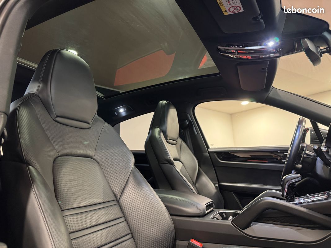 Porsche Cayenne Coupé E-Hybrid 3.0 V6 462ch Pack Sport Design